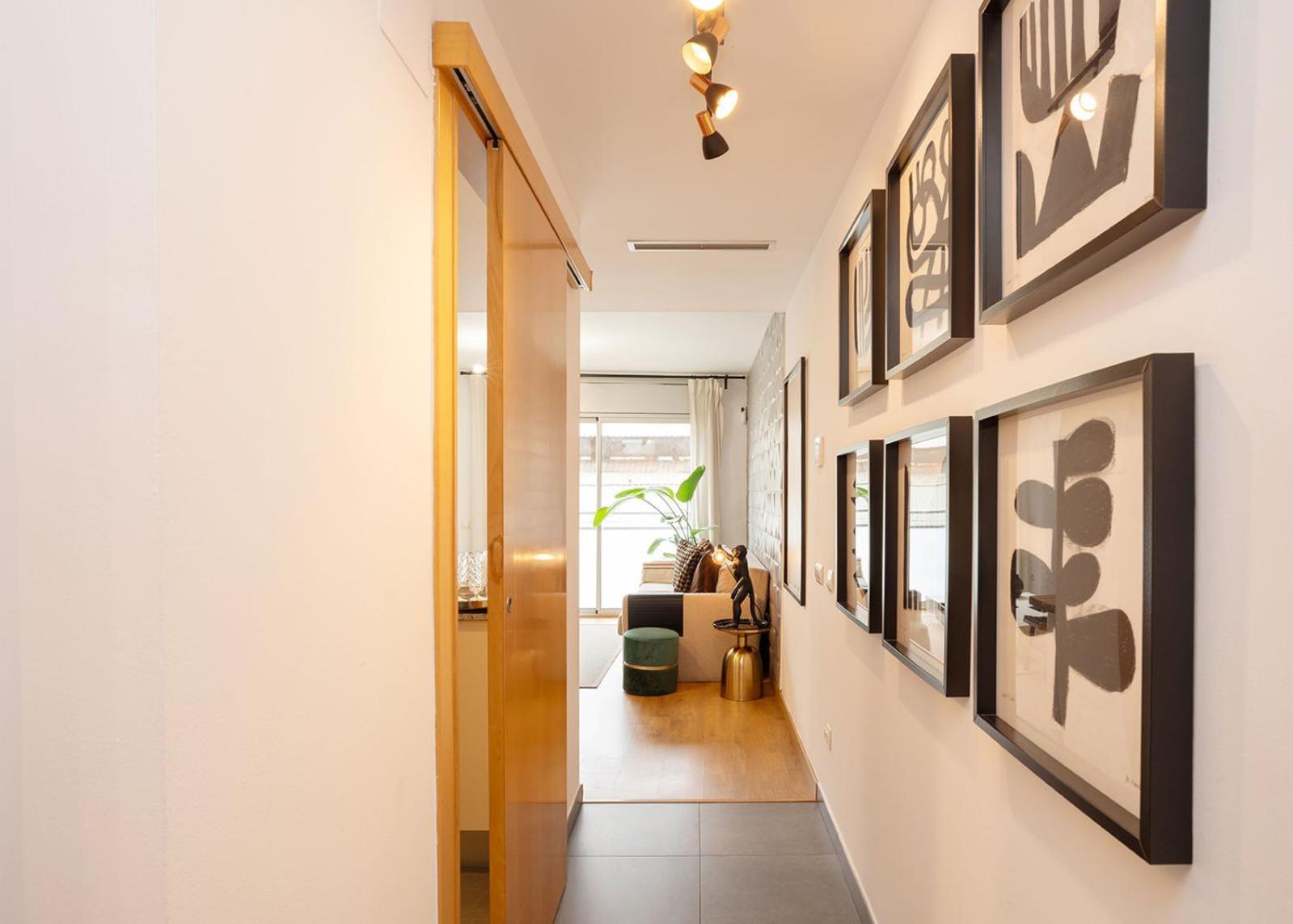 Modern Apartment Near Pl. Espana Barcelona Exterior photo