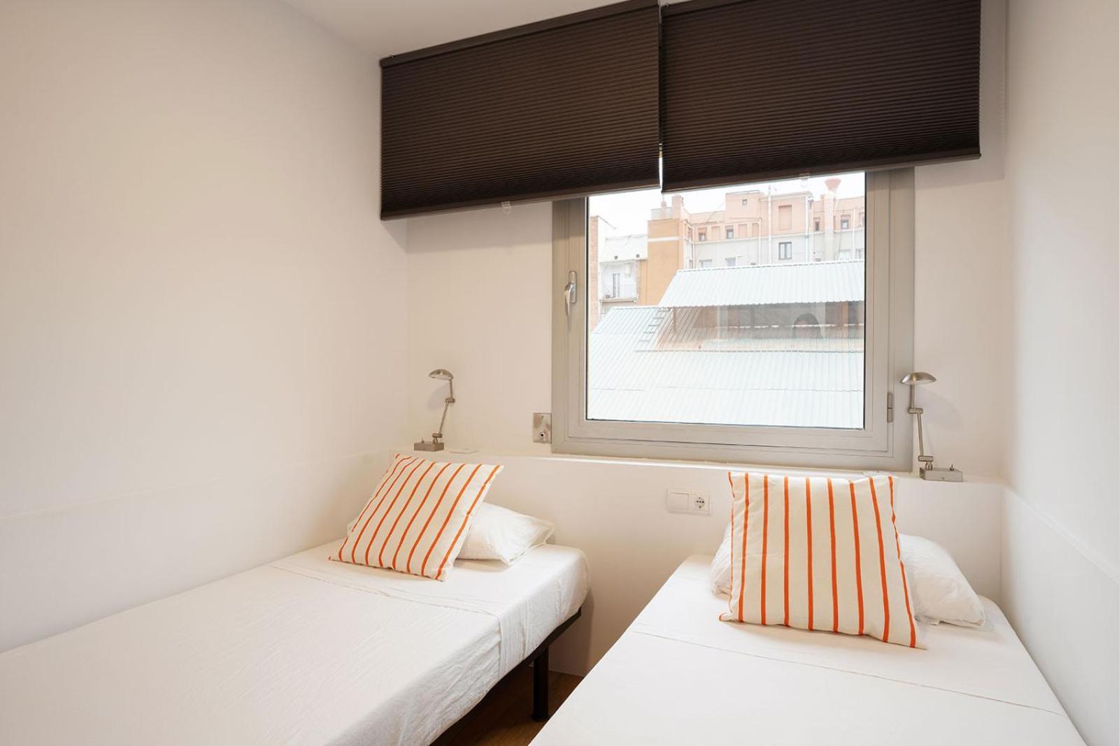 Modern Apartment Near Pl. Espana Barcelona Exterior photo