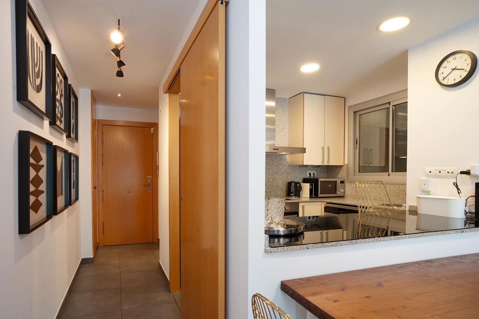Modern Apartment Near Pl. Espana Barcelona Exterior photo